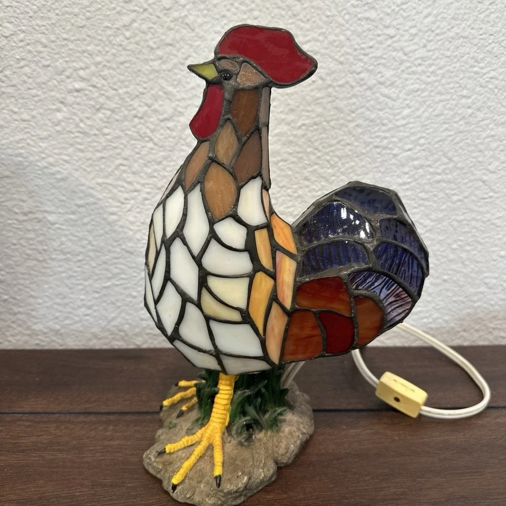 Vintage Tiffany Style Rooster Accent Table Decor Lamp 11x7 EUC